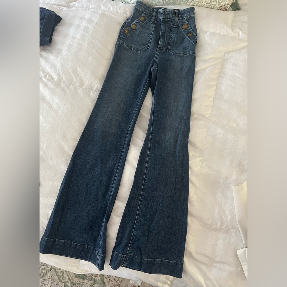 Show me your mumu jeans. Size 25 & in great condition!
